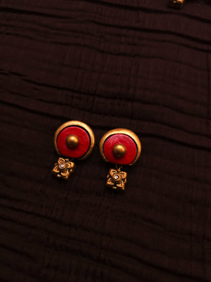 Trishala Antique Gold Crescent & Crimson Red Terracotta Choker Set