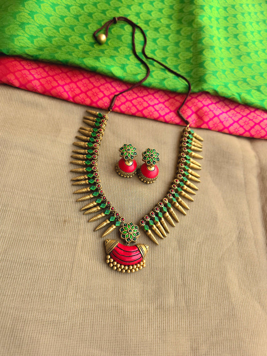 Arumbu floral terracotta necklace red green antique gold