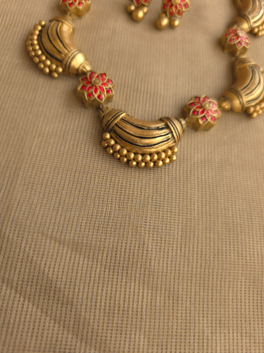 Handmade terracotta jewellery antique gold red necklace