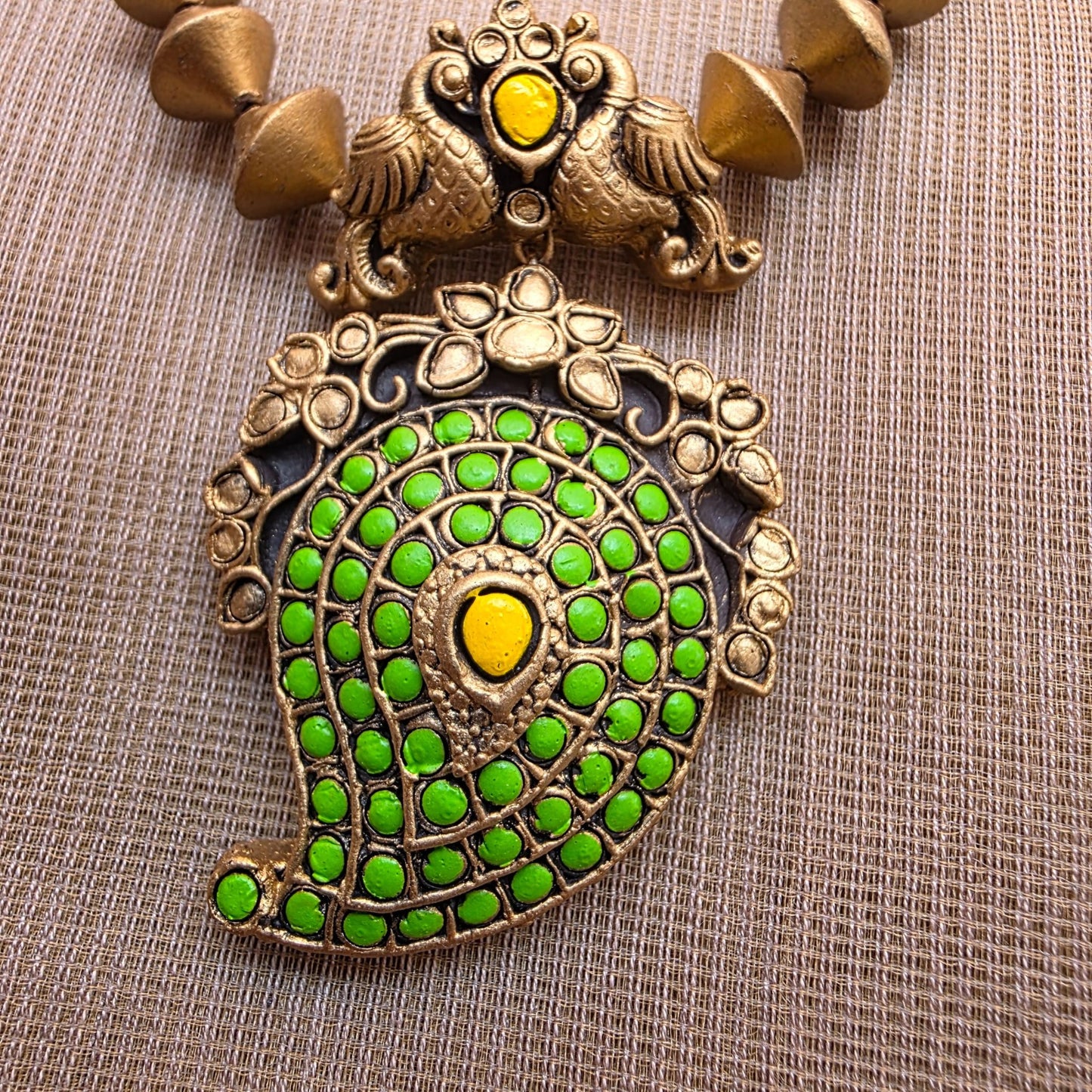 Kemp Mango Terracotta Jewellery Parrot Green