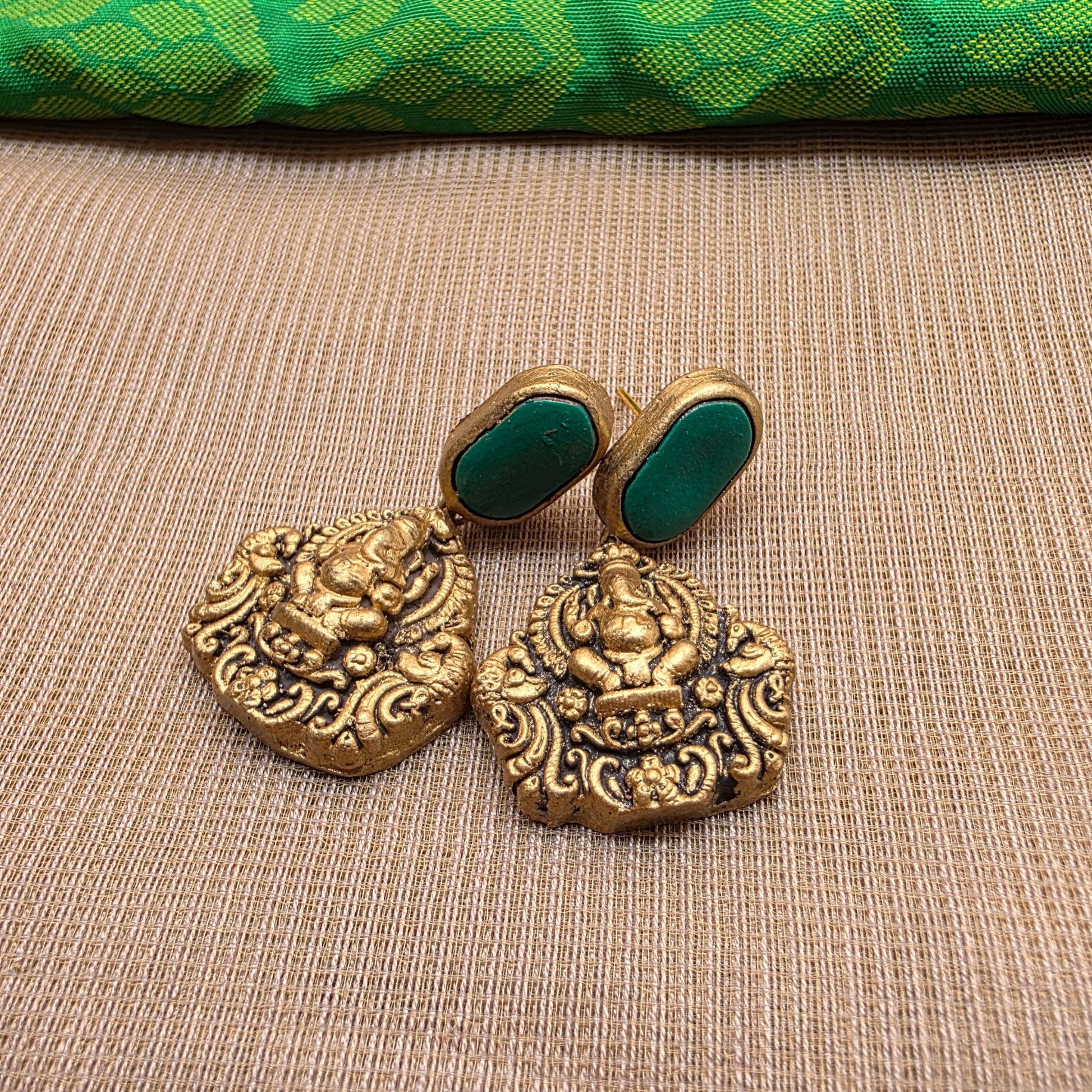 Kemp New Terracotta Jewellery Dark Green Jhumka Earrings