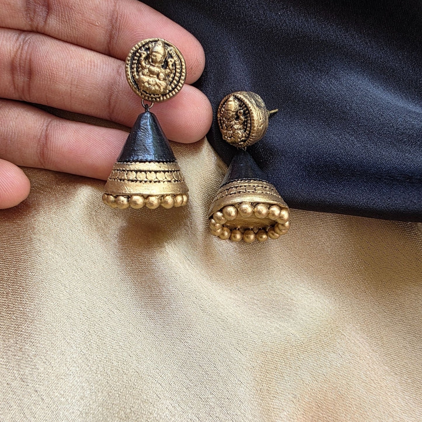 Malar- Terracotta Jumka Earings - Variant1