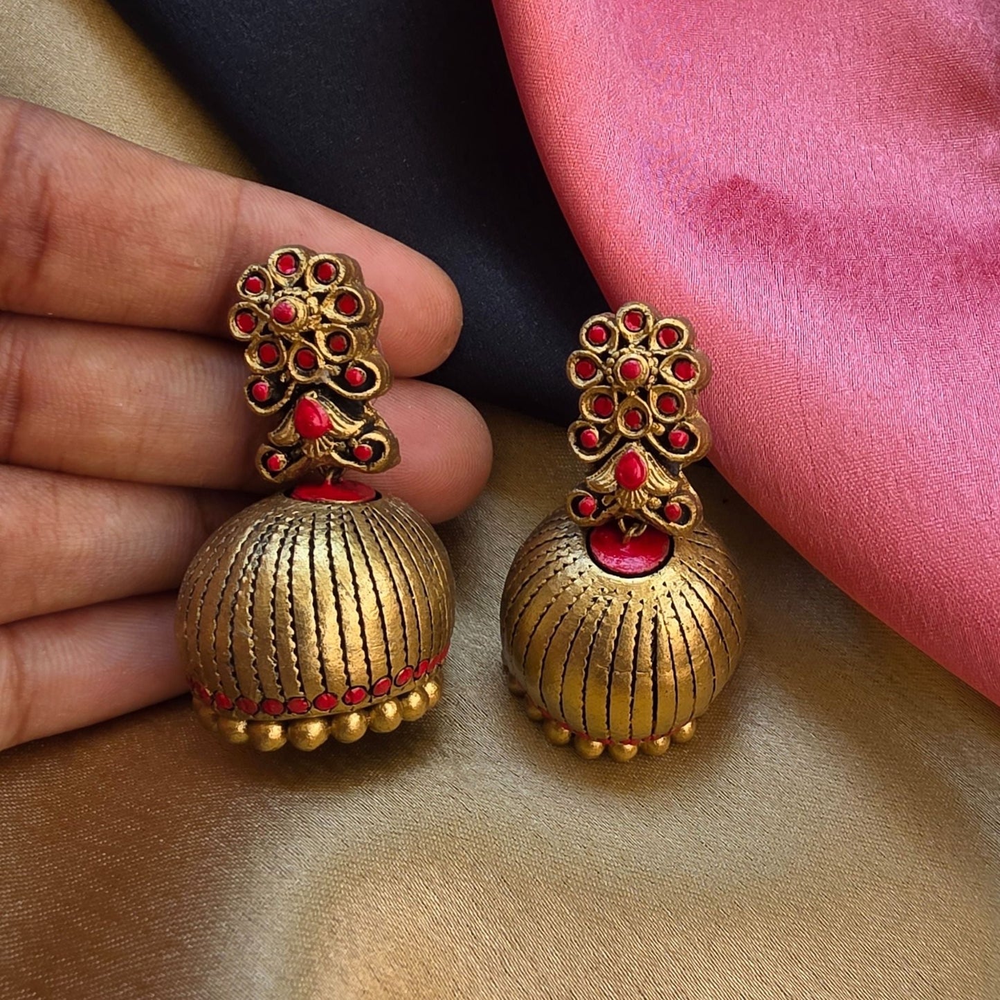 Mayuri Terracotta Jumka Earrings Variant 5