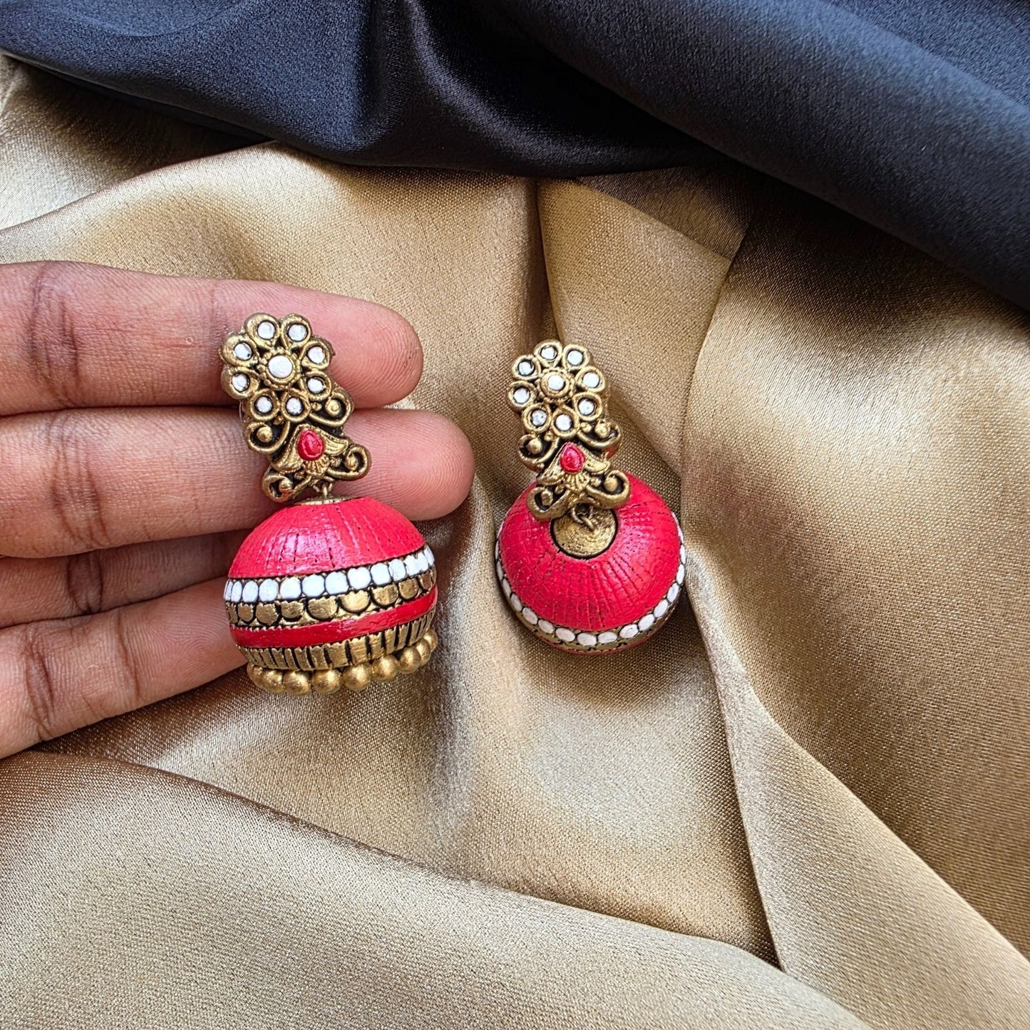 Mayuri Terracotta Jumka Earrings Variant 1