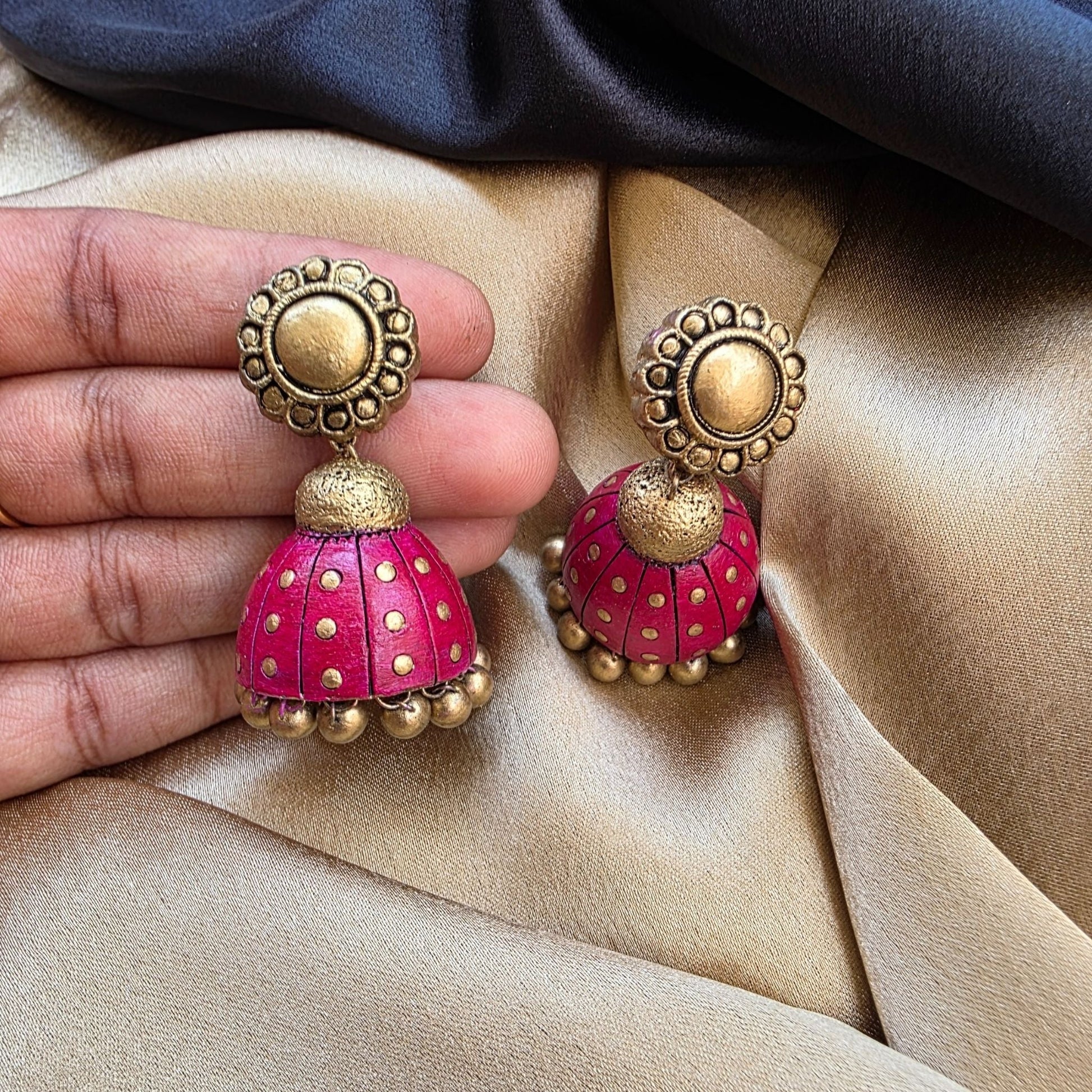 Poovizhi Terracotta Jumka Variant 4