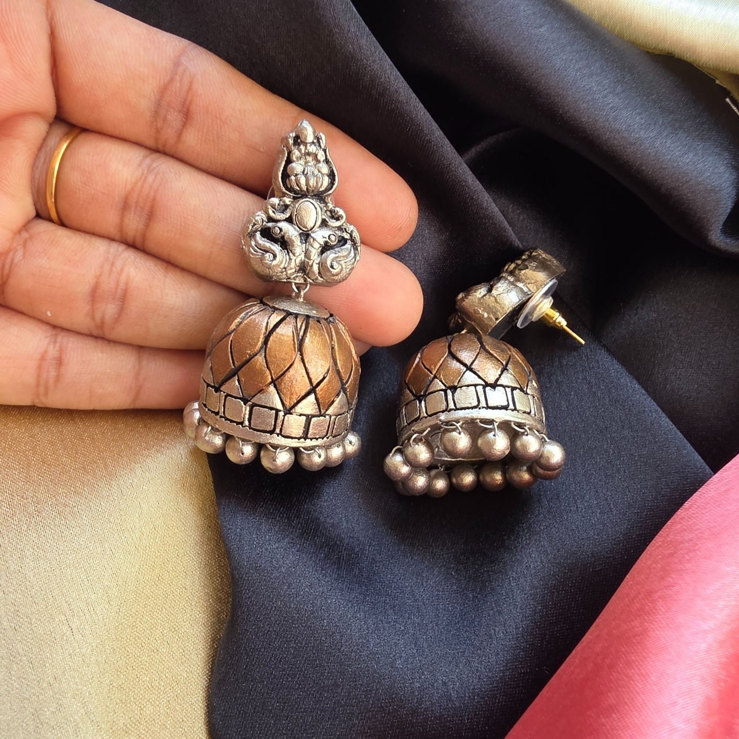 Sindhoori Tterracotta Jumka Variant 5