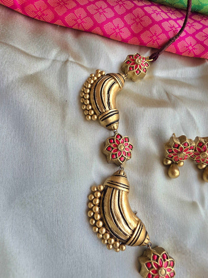 Artisan terracotta necklace red antique gold finish